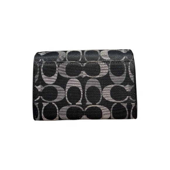 Coach - Picture 5 of 6